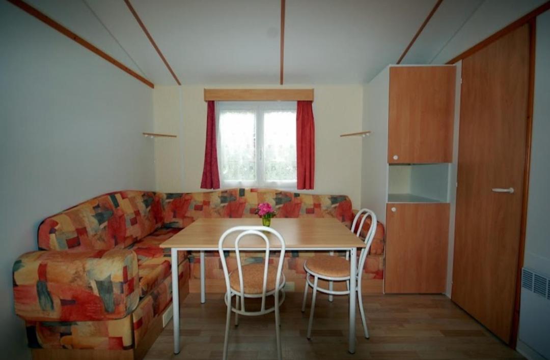 Camping Les 2 Salamandres Arces-sur-Gironde Екстер'єр фото
