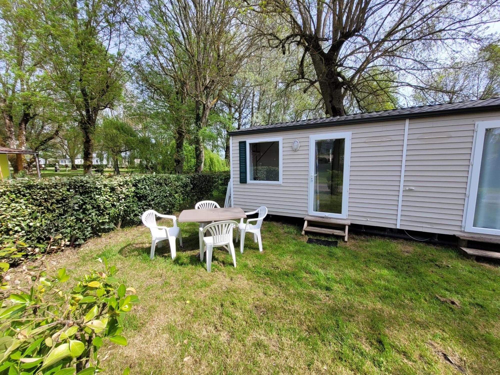 Camping Les 2 Salamandres Arces-sur-Gironde Екстер'єр фото